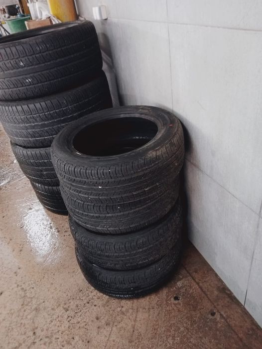 Шины 205/55/16 продаю