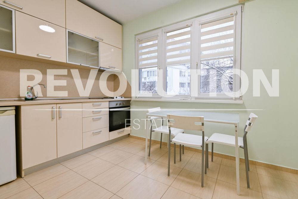 Дава се под наем Тристаен апартамент в София, Медицинска академия - 70 кв.м за 648.21 € - Снимка #3