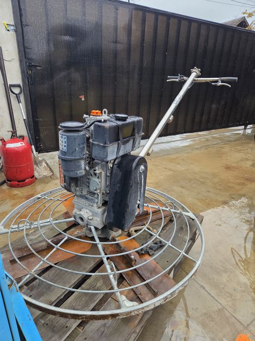 Elicopter finisat beton , slefuitor beton Barikell diesel Lombardini