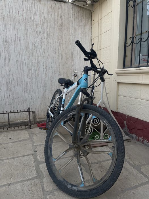 Велик сатылад.