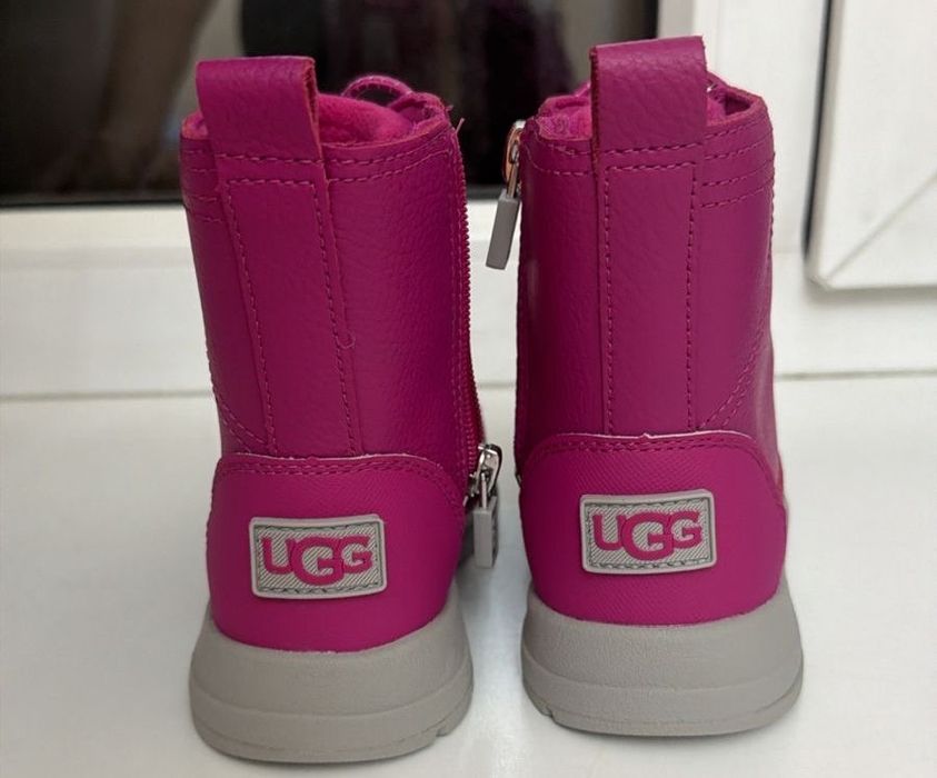 Детская обувь бренда UGG