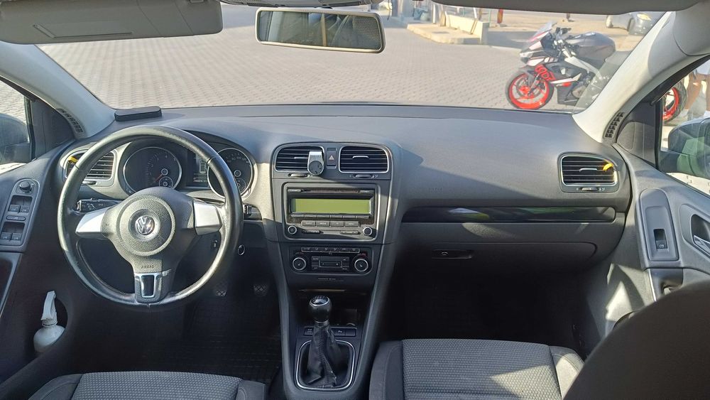 VOLKSWAGEN Golf 2010 — imagine 5