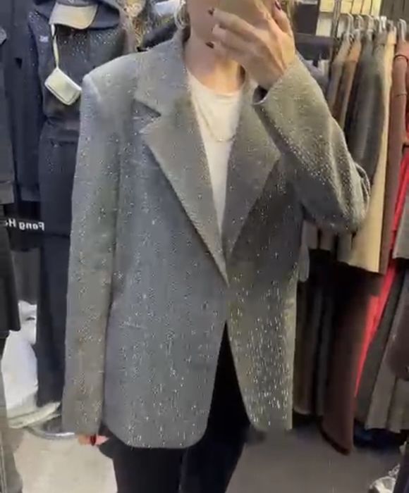 Пиджак женский шикарный