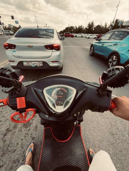 Мопед М8 про 1 поколени