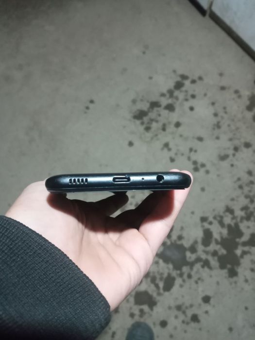 SAMSUNG A03S xotira 64/4 ayfon 6 7ga obmen bor