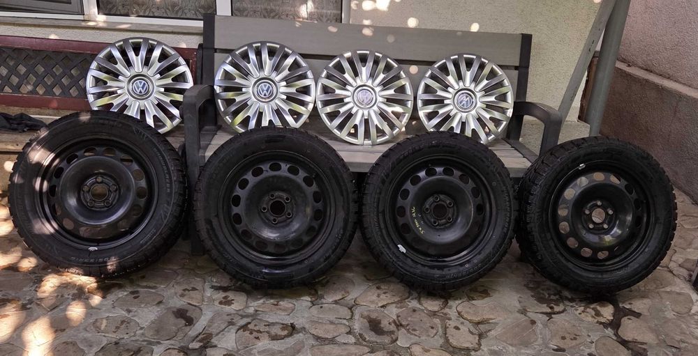 Set complet 4 Roți Iarnă 16" VW Bora / Golf 4 5x100 + Capace VW