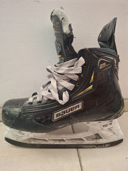 Хоккейные коньки