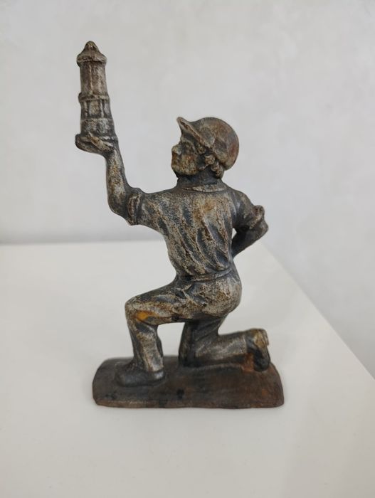 Statueta  fonta miner