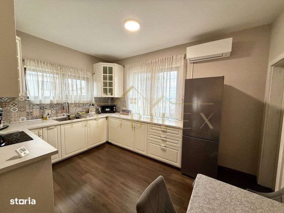 Casa individuala LUX, 4 camere, 3 bai, teren 450mp, zona Dezmir