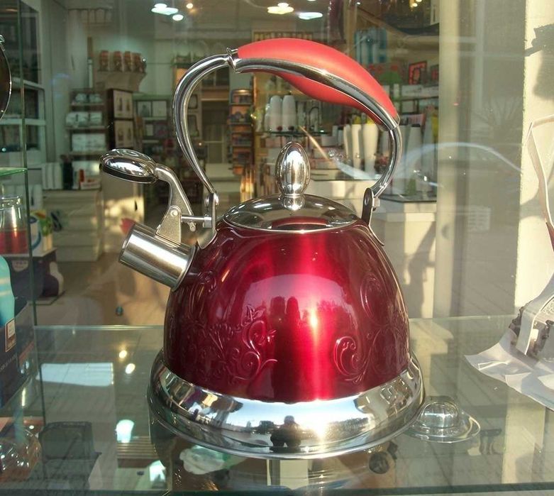 Чайник со свистком VICALINA 2в1.Новый.