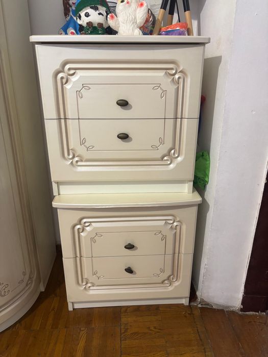 Продам спальный гарнитур