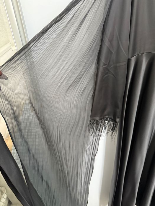 Продам вечернее платье женское.