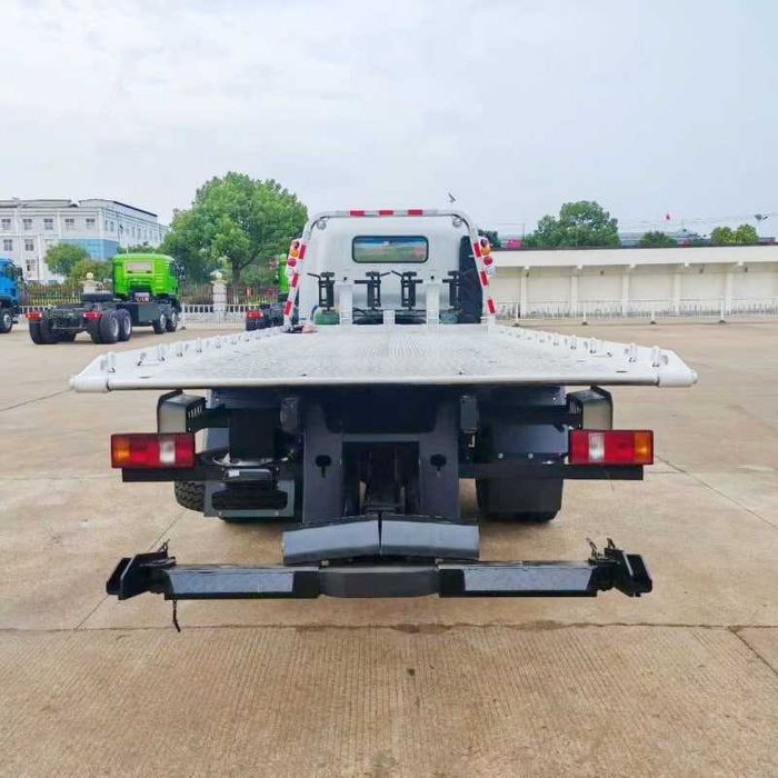 Howo 4x2  Evokuator  5 ton