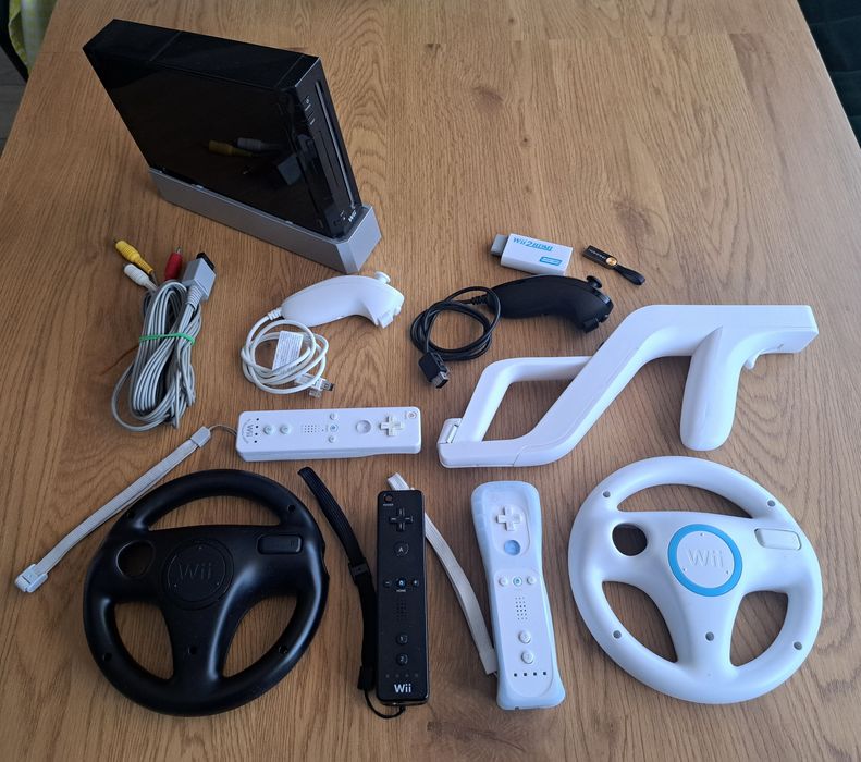 Nintendo Wii Modată + 65 Jocuri + 3 Telecomenzi Wii + Accesorii Complete