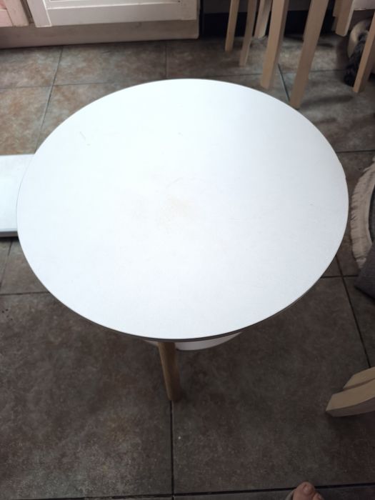 Продам журнальный столик