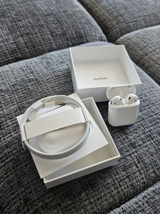 Предлагам слушалки AirPods (2 generation)