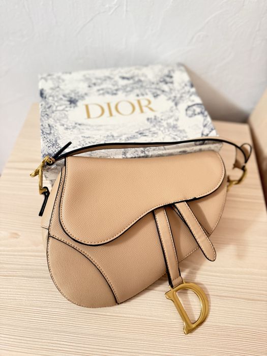 Сумочка от dior