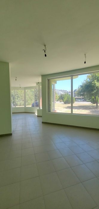 Дава се под наем Магазин в Димитровград - 131 кв.м за 510 € - Снимка #4