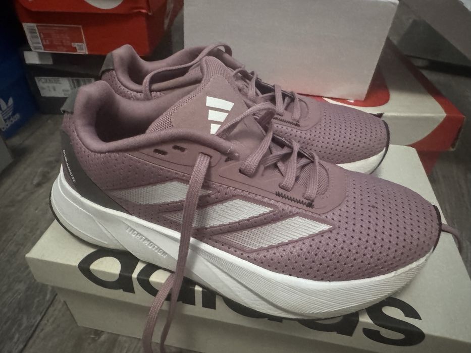 Оригинални маратонки adidas