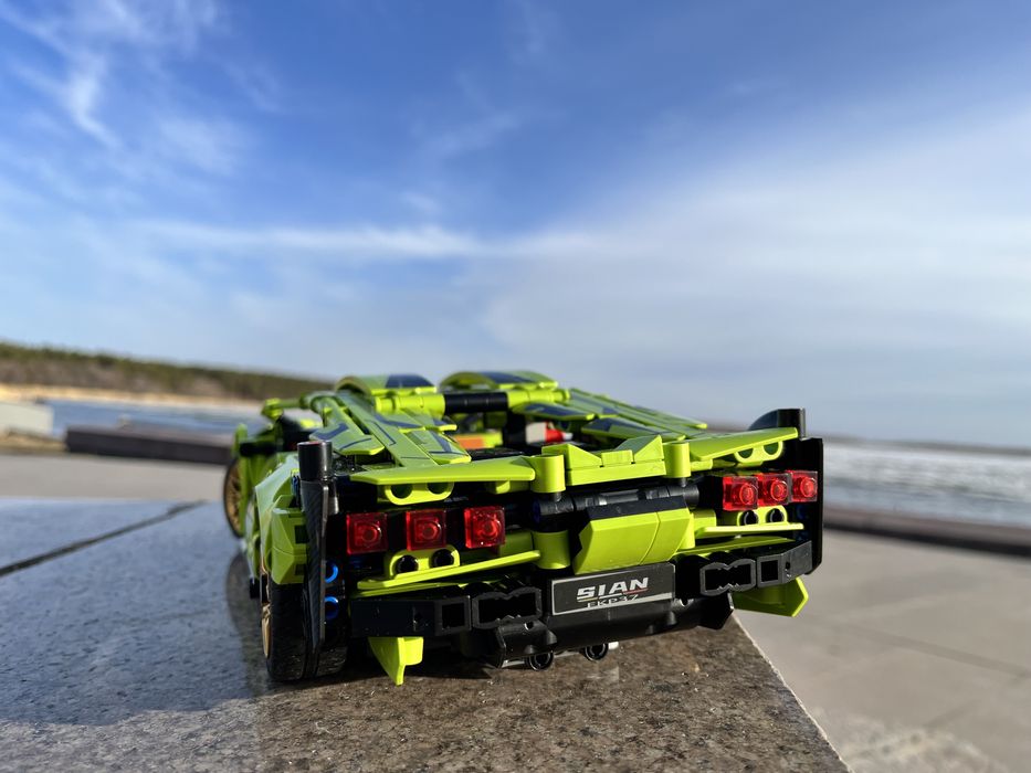 Конструктор Ламборгини собранный