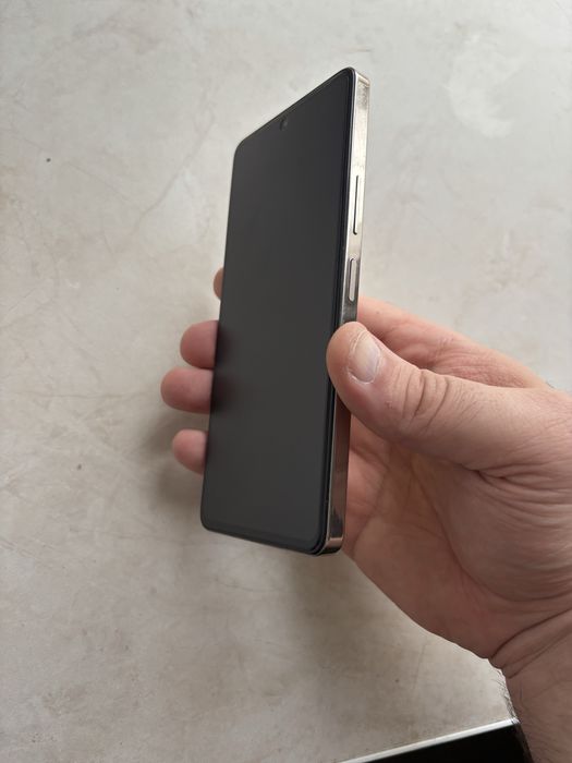 Infinix Note 30 Pro в идеальном состоянии