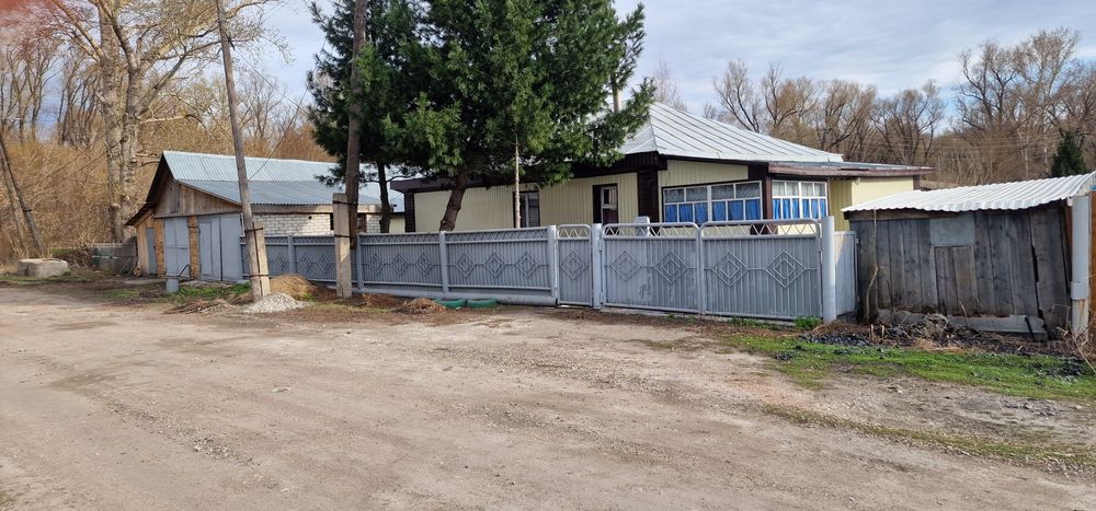 Продам дом в центре