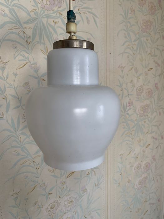 Люстра с двумя сменными плафонами