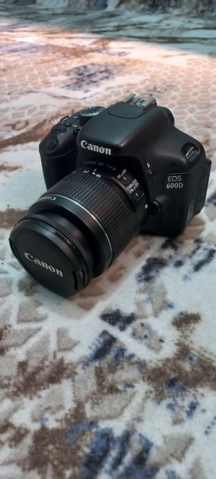 Canon 600d sotiladi