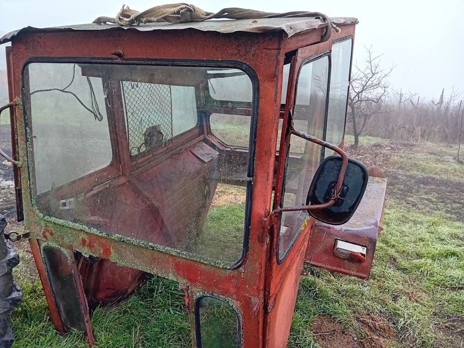 Cabina universal 650