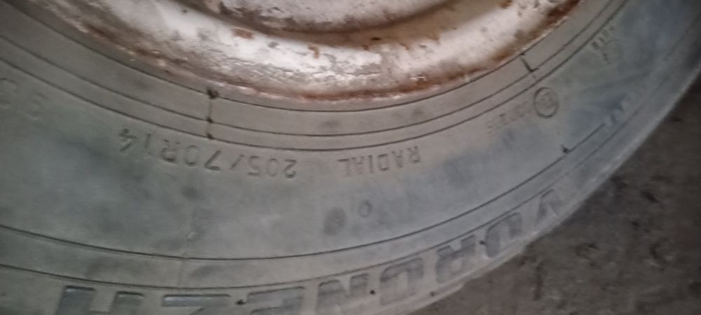 Продам два колеса