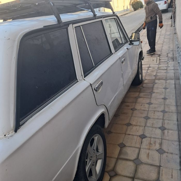 02 Jiguli furgon 1976 yil