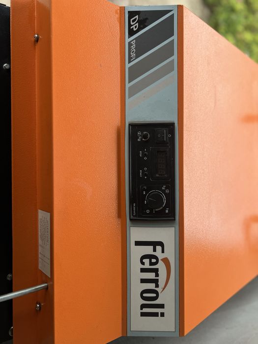 Centrală Ferroli DP 35 PROFI 35 kW pe lemne + pompe – gazeificare