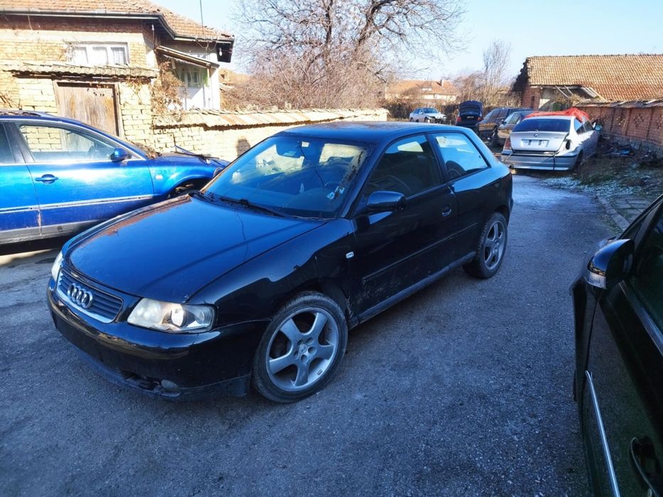 Продавам Ауди А3 1.6 фейслифт На части