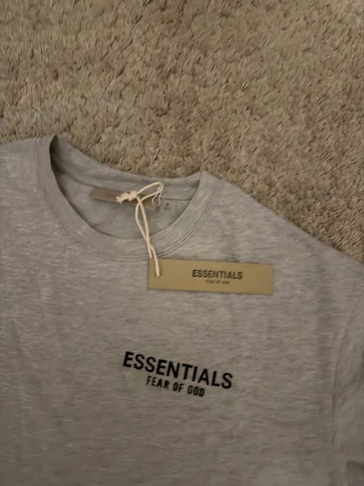 Tricou essentials