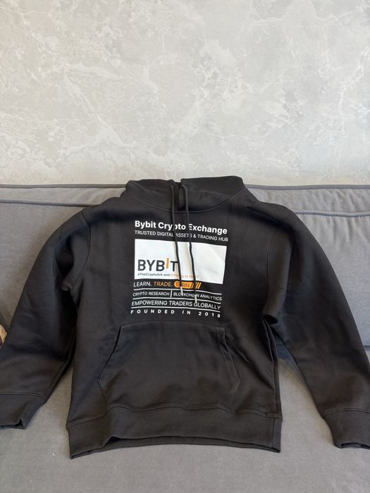 Мерч Bybit