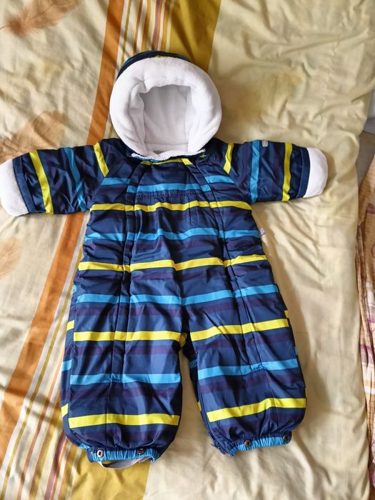 Демисезонный комбез раз. 68.