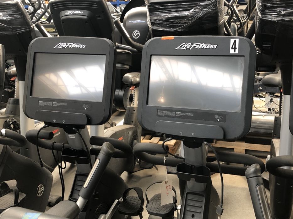 Aparate cardio. technogym