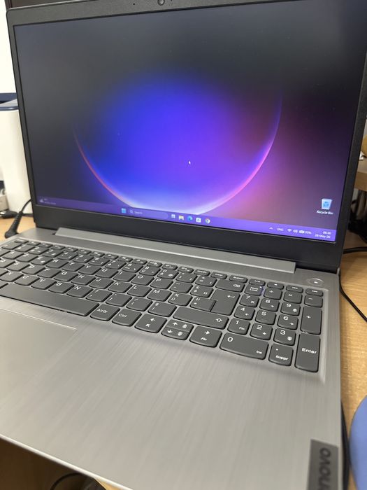 Laptop impecabil Lenovo Ideapad 3 15IGL05 intel, SSD