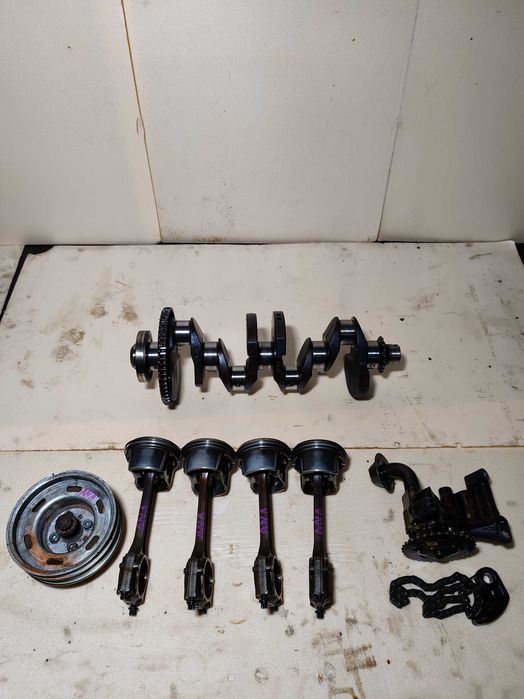 Коленвал Шатуны Поршни ANA 1.6 VW Passat B5 Audi A4 AHL ARM Volkswagen