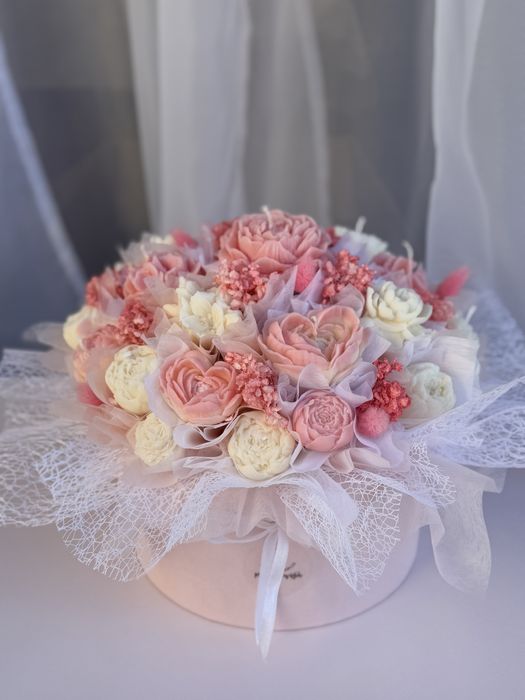 Букет-соеви свещи ,цветя