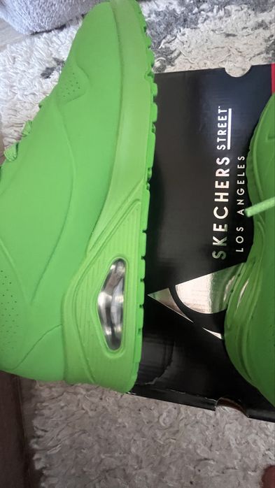 Маратонки  Кожени! Чисто нови ! !