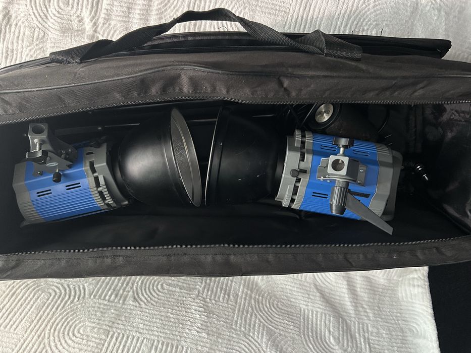 SuperFlash Led1000 - Lumina continua foto/video foarte bune