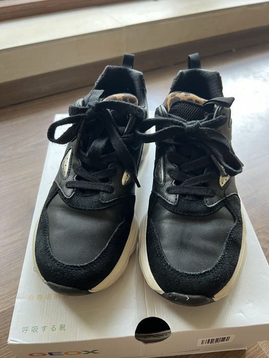 Маратонки скечърс и адидас и зара