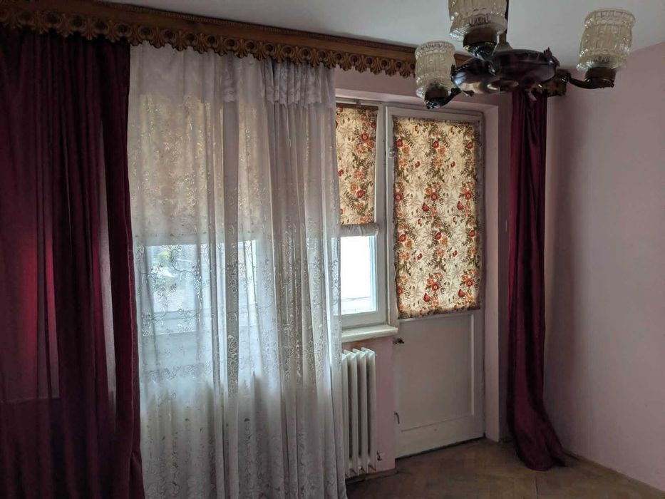 Apartament 3 camere decomandate, Cornisa