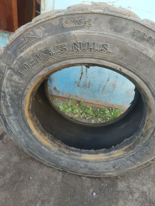 Шины .бу. размер: 10-16.5 минипогрузчик