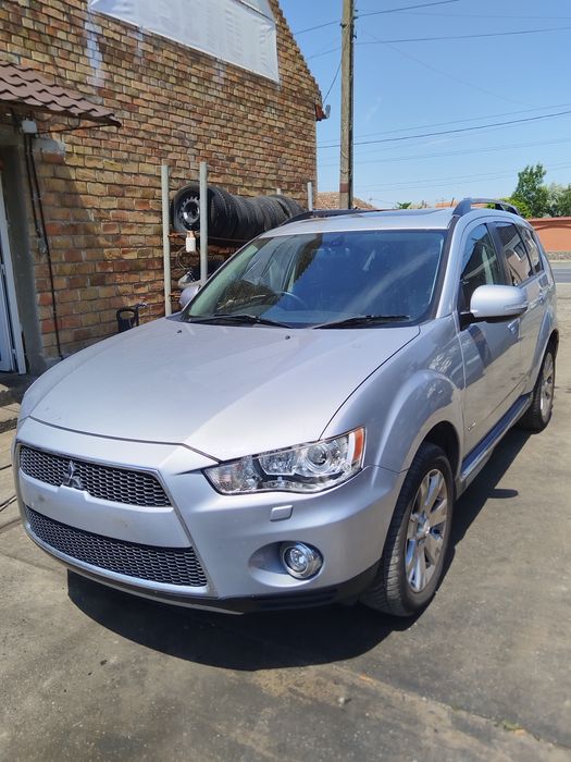 Usa stanga/dreapta Mitsubishi Outlander an 2008-2013