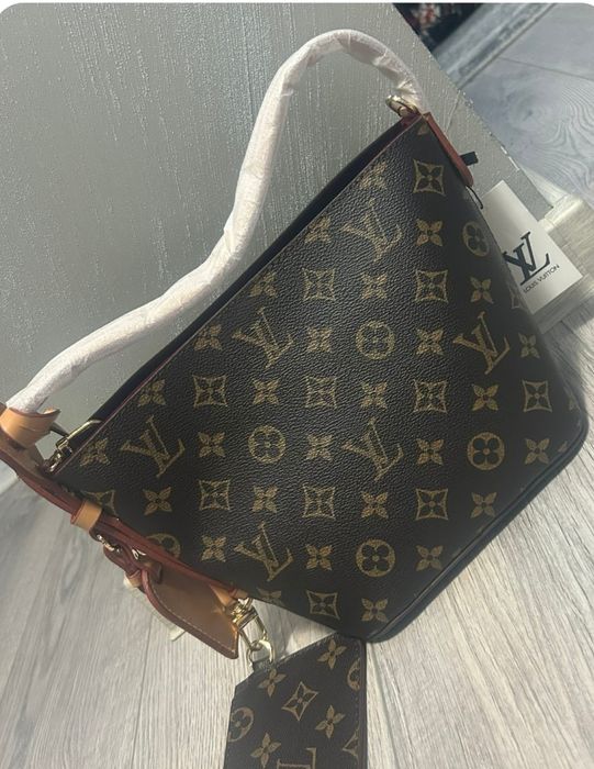 Дамска чанта-чисто нова