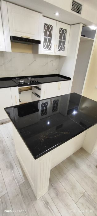 Oshxona Mexmonxona va Ofislar uchun Akrilniy Tosh