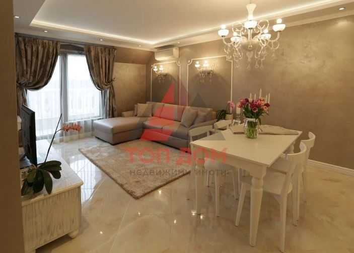 Дава се под наем Двустаен апартамент в Варна, Център - 65 кв.м за 1100 € - Снимка #1