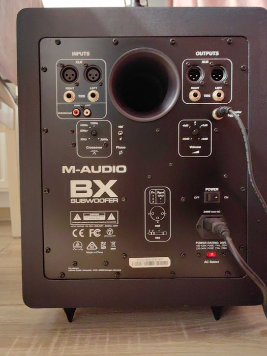 Vand boxe active M-Audio BX8 130W RMS si subw M-Audio SBX 10 240w RMS